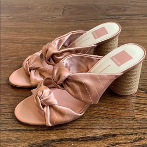 Dolce vita pink satin sz 9 bow sandal